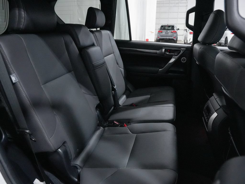Used 2023 Lexus GX 460 Premium w/ Premium Plus Package AWD/4WD image 32