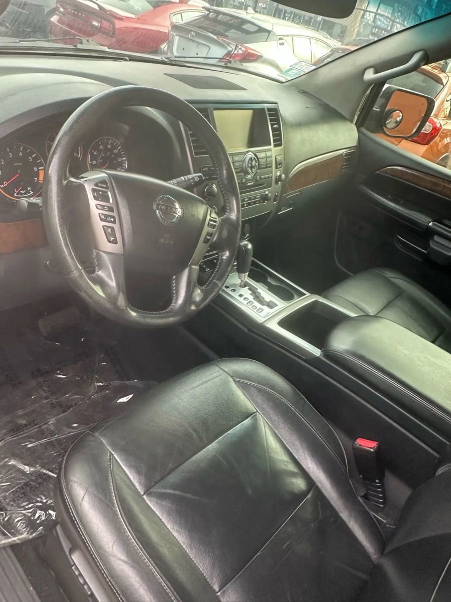 Used 2014 Nissan Armada Platinum image 31