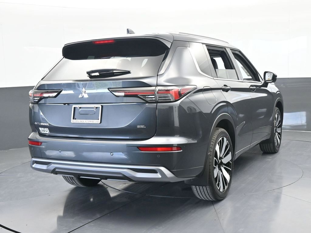 New 2026 Mitsubishi Outlander SEL FWD image 5