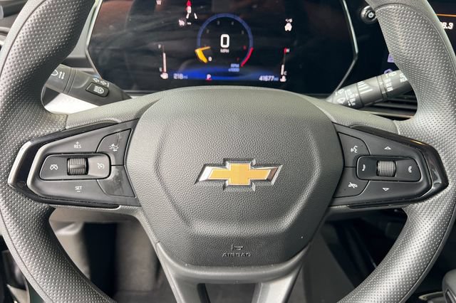 Used 2025 Chevrolet Trax LT FWD image 29