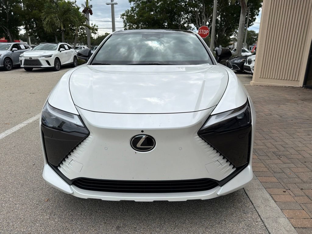 Used 2024 Lexus RZ 300e Premium w/ Accessory Package (2T) FWD image 2