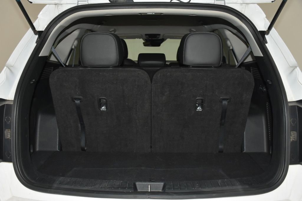 Used 2024 Kia Sorento S FWD image 31