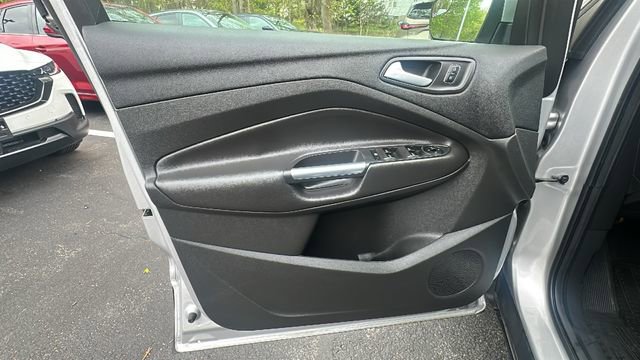 Used 2017 Ford Escape SE AWD/4WD image 26