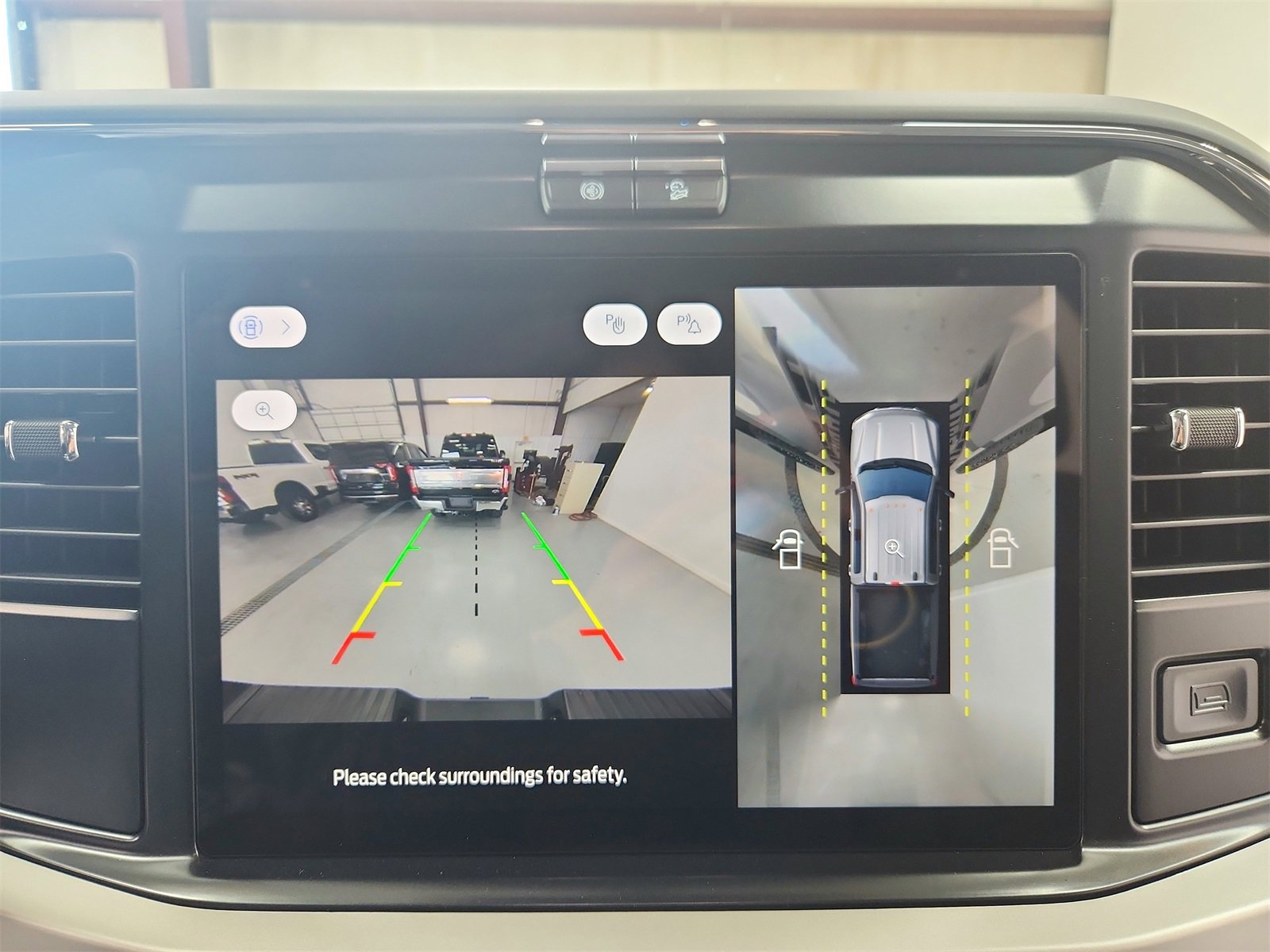 New 2026 Ford F250 XLT w/ XLT Premium Package image 29