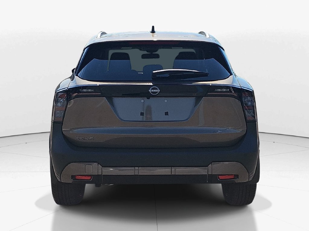 New 2027 Nissan Kicks SR w/ Cold Weather Package FWD image 7