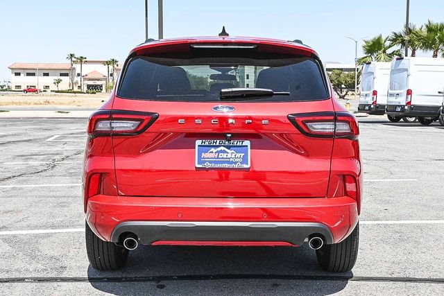 Used 2024 Ford Escape ST-Line w/ Tech Pack #1 FWD image 8