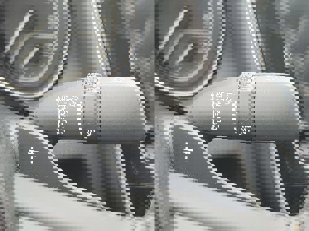 Used 2024 Toyota Camry SE w/ Cold Weather Package image 19