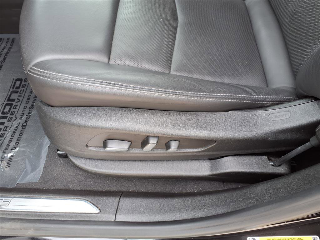 Certified 2023 Cadillac XT5 Premium Luxury w/ LPO, Floor Liner Package image 21