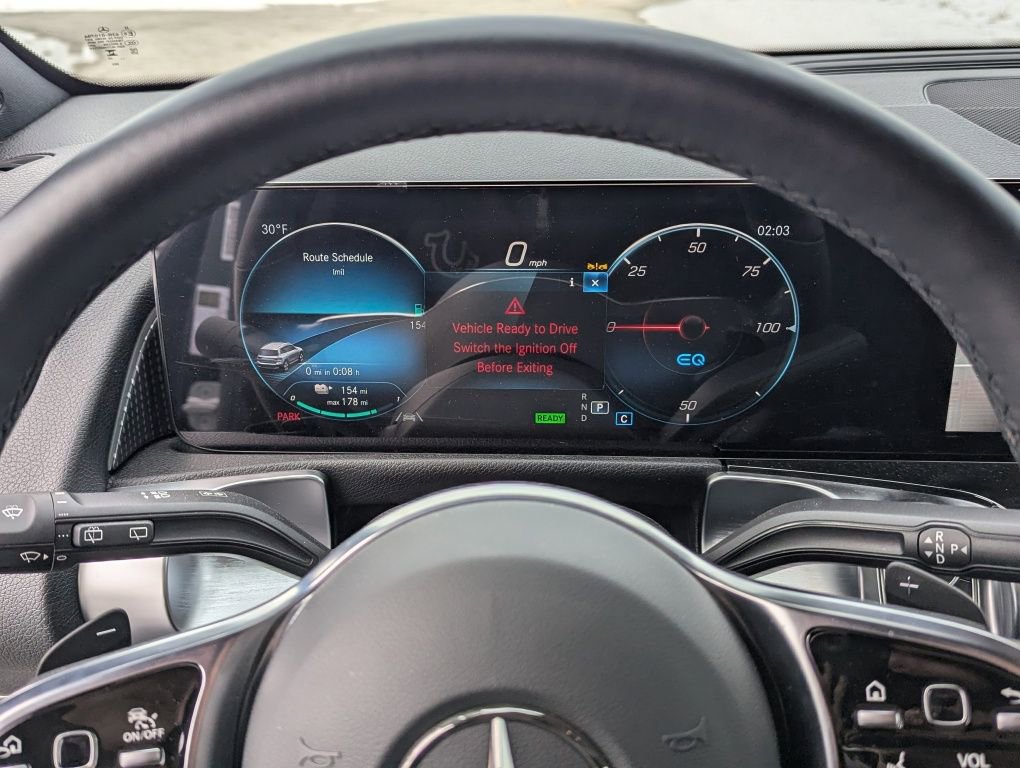 Used 2023 Mercedes-Benz EQB 300 4MATIC image 29