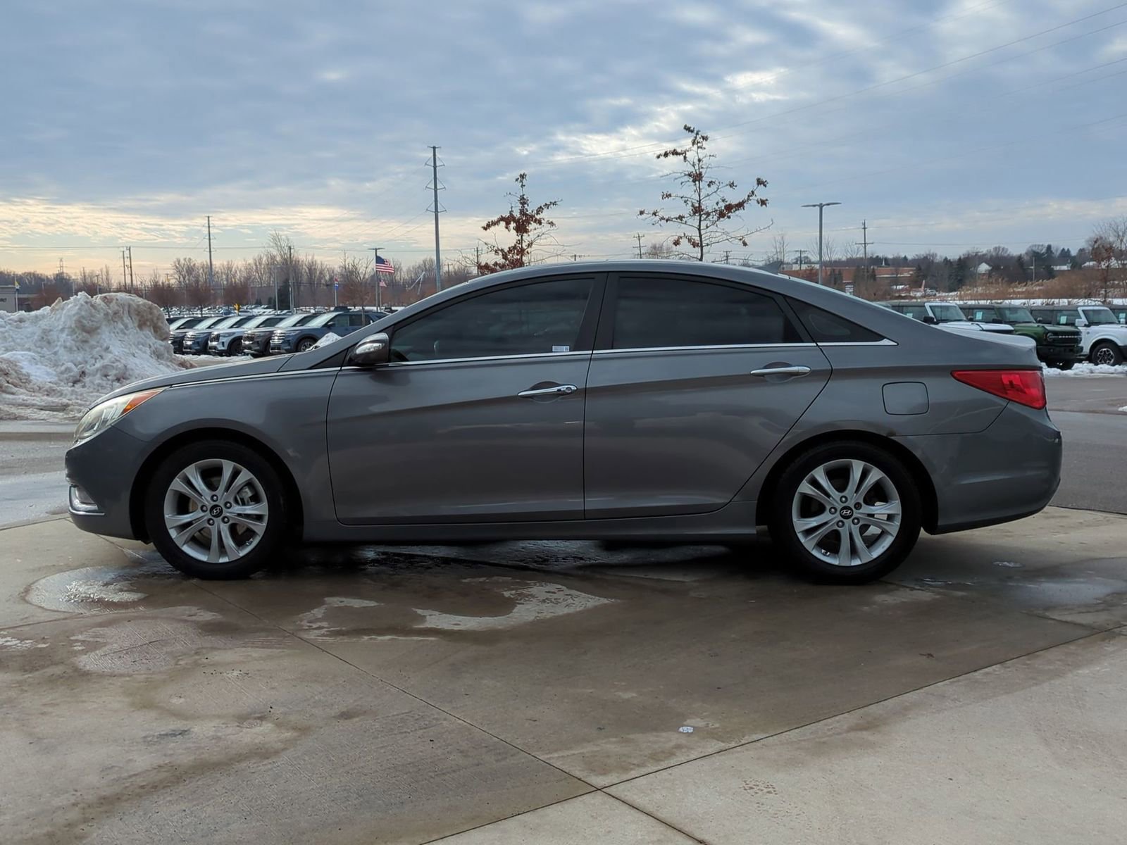 Used 2011 Hyundai Sonata Limited image 3