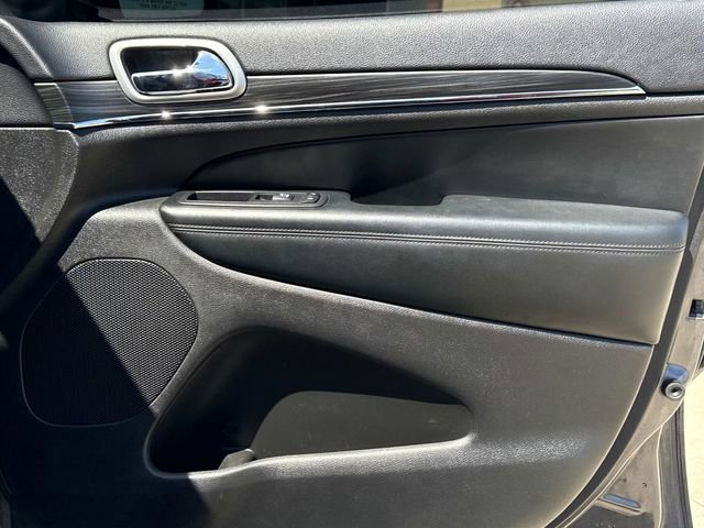 Used 2019 Jeep Grand Cherokee Limited image 20