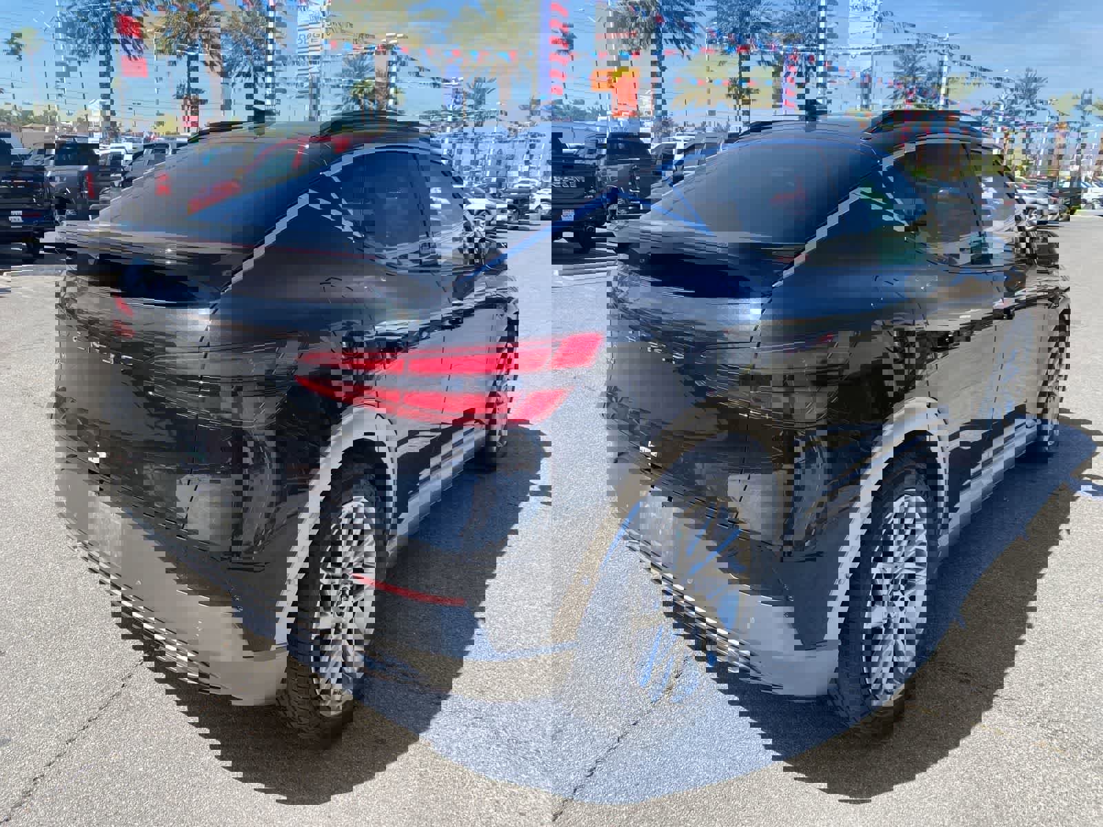 Used 2023 Genesis GV60 Advanced w/ Cargo Package image 7