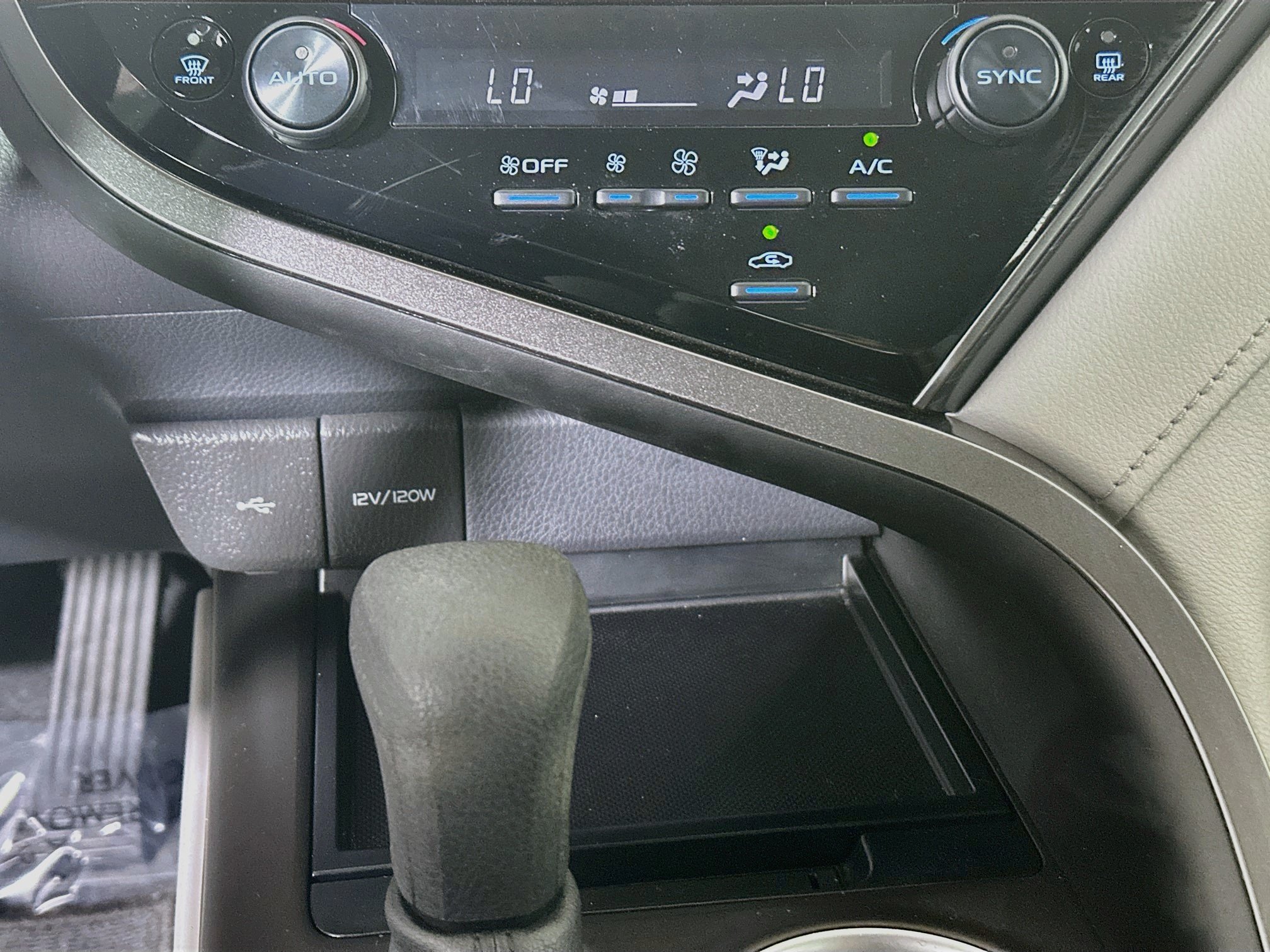 Used 2023 Toyota Camry LE FWD image 22