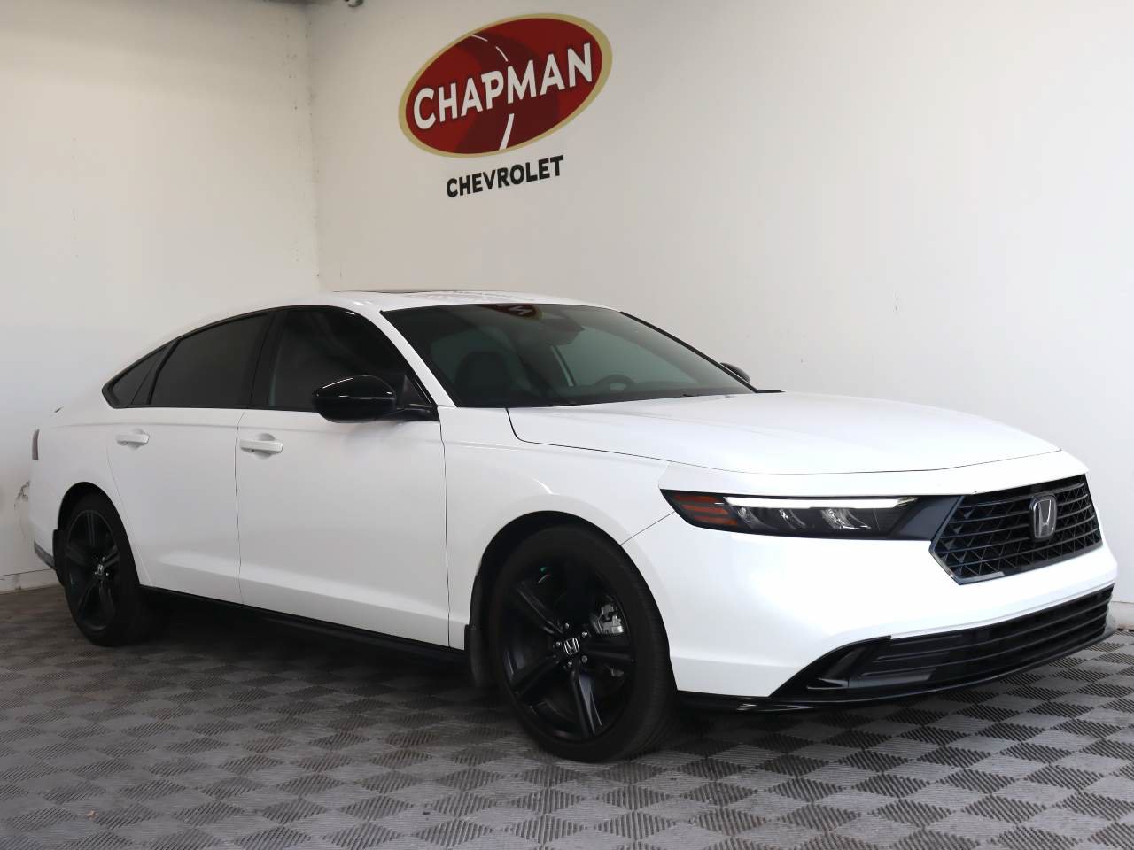 Used 2025 Honda Accord Sport image 1