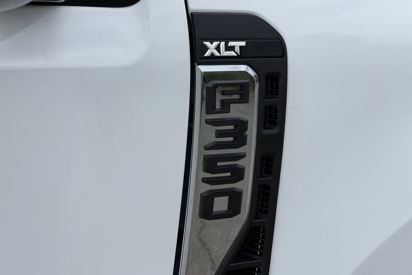 Certified 2024 Ford F350 XLT image 26