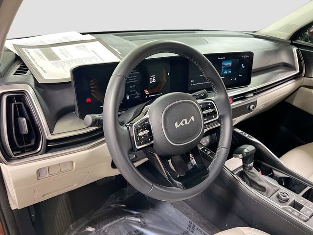 Certified 2024 Kia Sorento S w/ Panoramic Sunroof Package image 9