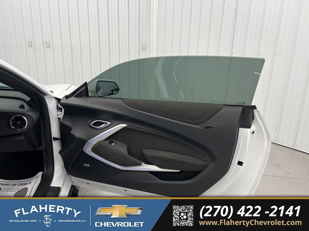 Used 2022 Chevrolet Camaro ZL1 image 10