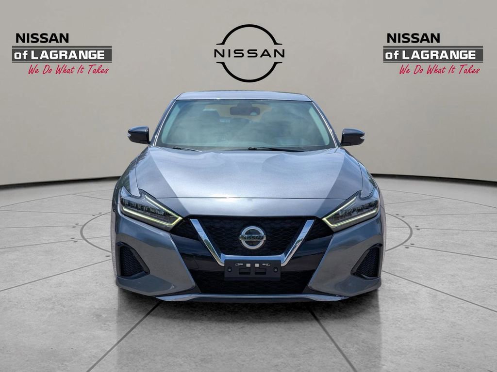 Used 2022 Nissan Maxima SV w/ Floor Mat Group FWD image 2