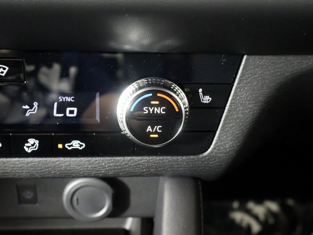 New 2026 Mitsubishi Outlander LE AWD/4WD image 51