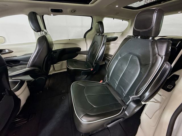 Used 2021 Chrysler Pacifica Limited AWD/4WD image 25