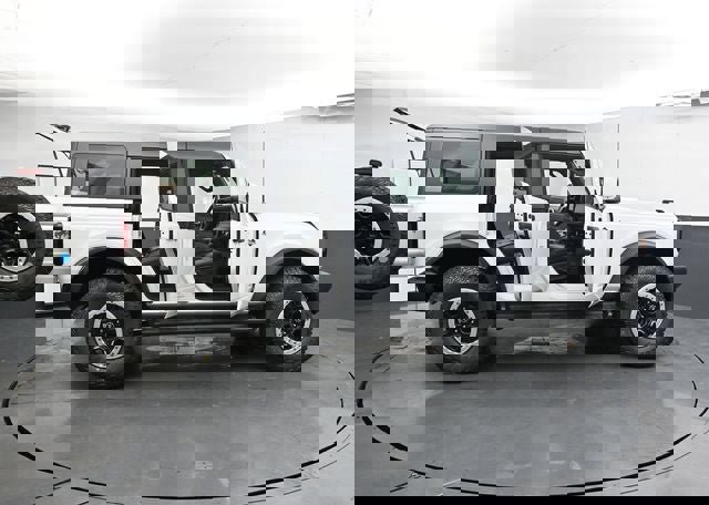 New 2026 Ford Bronco Outer Banks w/ Sasquatch Package AWD/4WD image 34