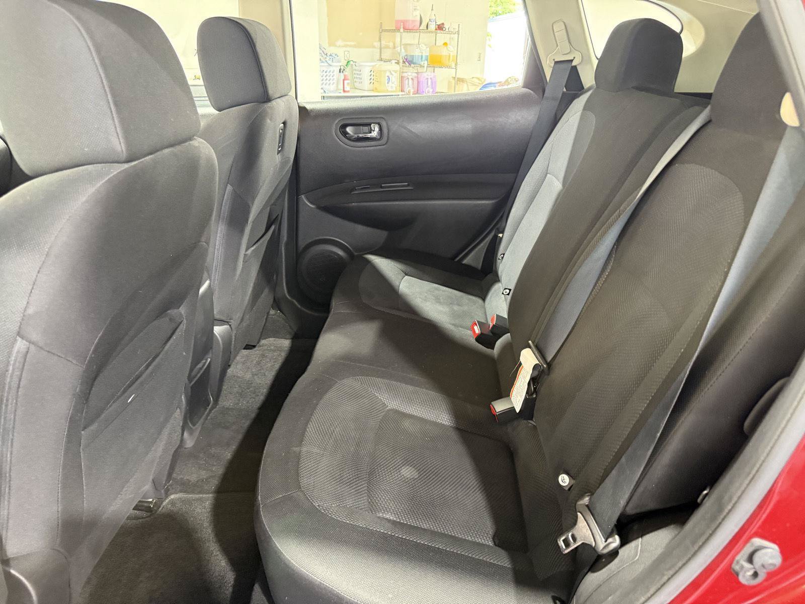 Used 2013 Nissan Rogue S FWD image 23