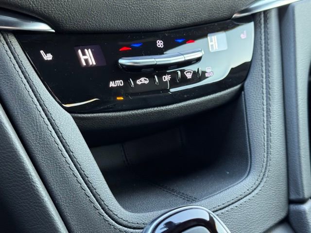 New 2025 Cadillac XT5 Luxury image 31