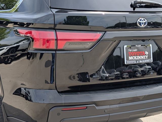 Used 2024 Toyota Sequoia SR5 w/ SR5 Premium Package image 8