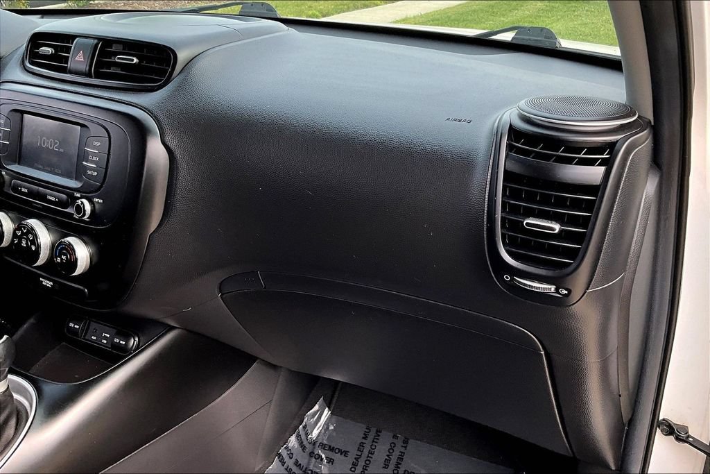 Used 2019 Kia Soul FWD image 26