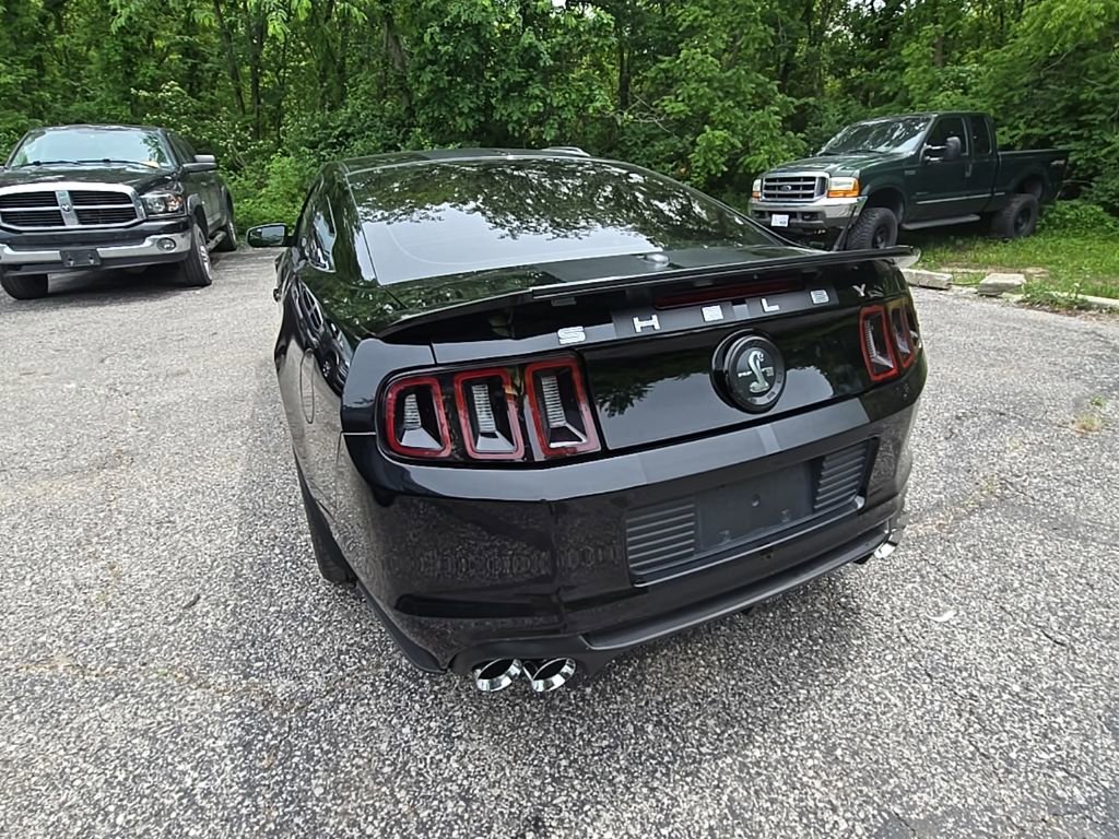 Used 2013 Ford Mustang Shelby GT500 RWD image 5