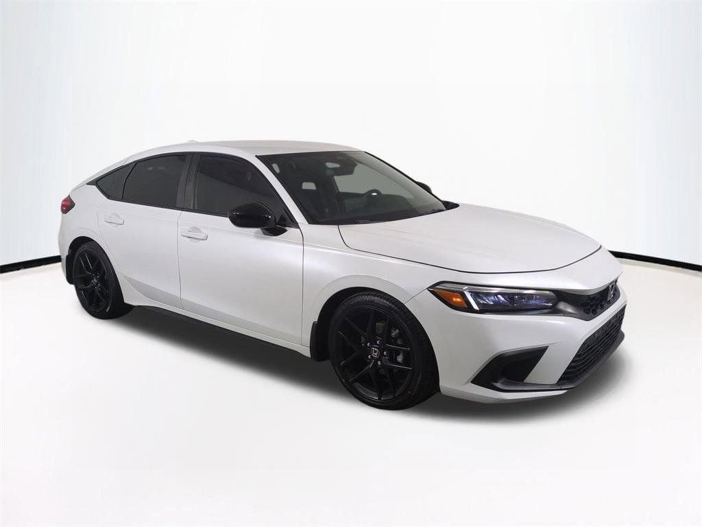 Used 2023 Honda Civic Sport image 2