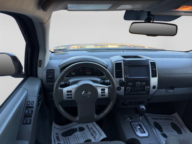 Used 2021 Nissan Frontier SV w/ Midnight Edition Floor Mats AWD/4WD image 10