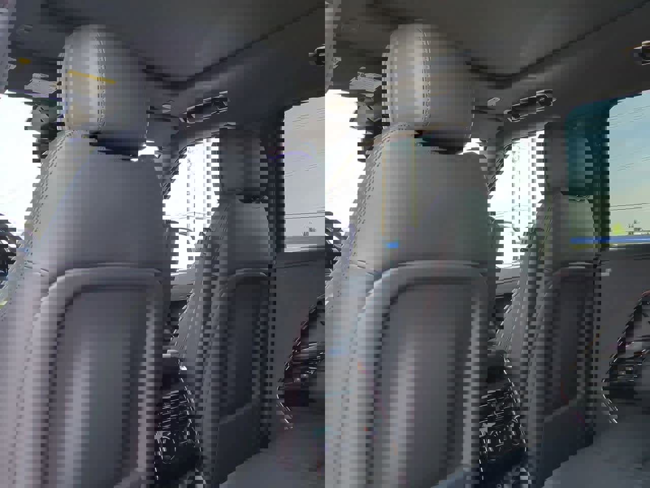 New 2025 Land Rover Range Rover Sport Dynamic SE image 16