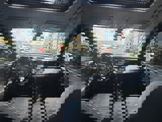 Used 2017 Toyota RAV4 XLE image 15