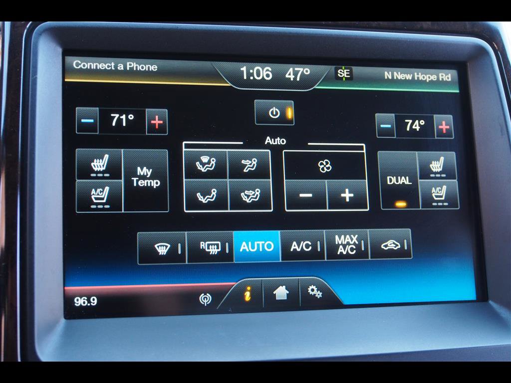 Used 2014 Ford F150 Platinum image 32