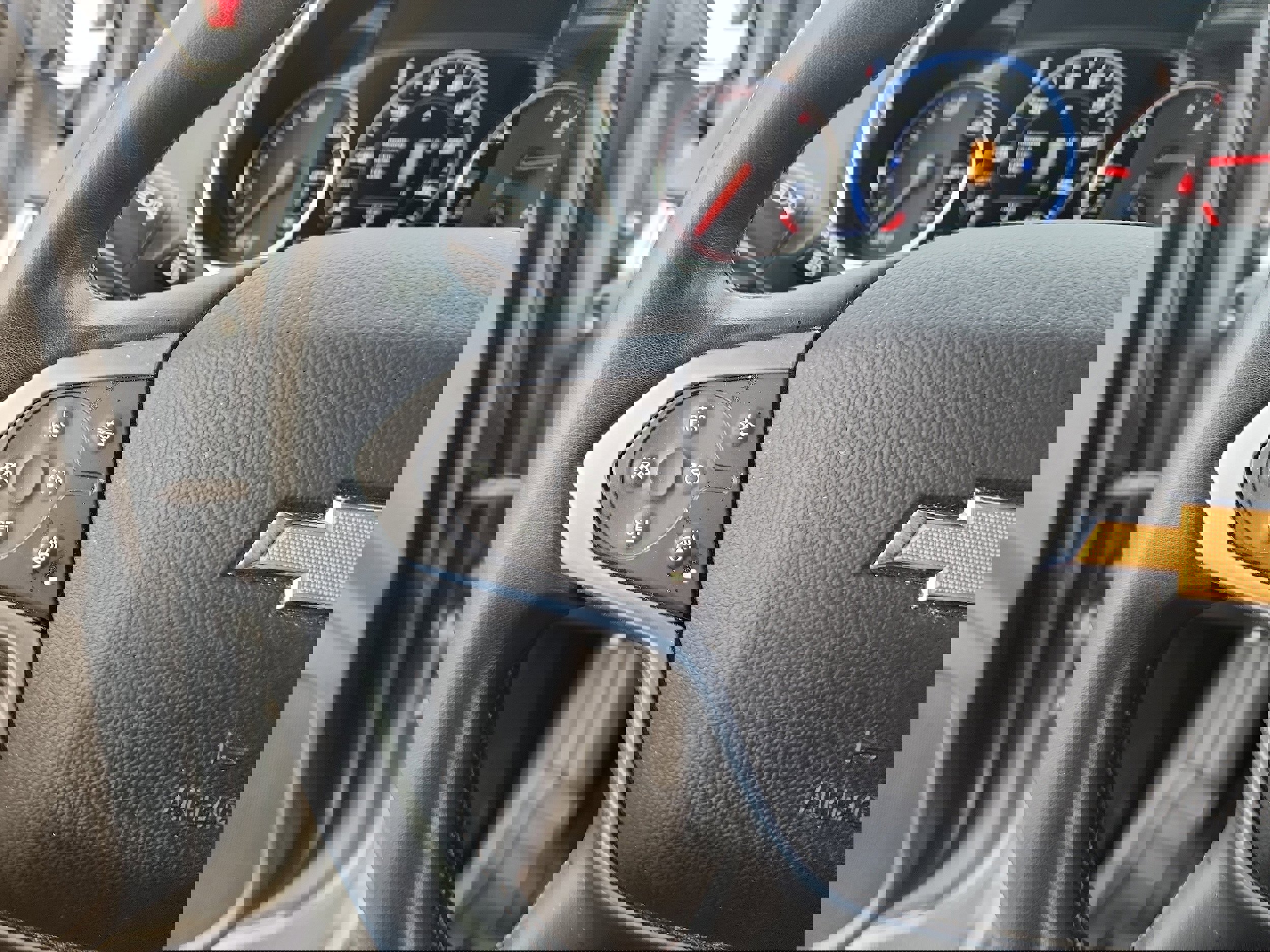 Used 2023 Chevrolet Traverse Premier w/ LPO, Cargo Package image 25