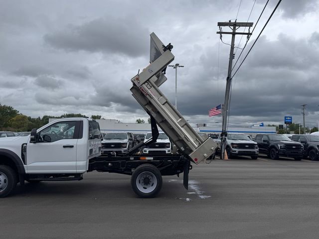 New 2025 Ford F550 4x4 Regular Cab Super Duty image 16