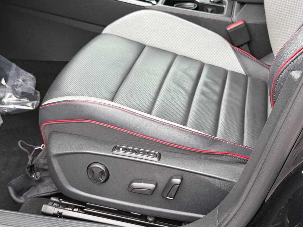 Used 2023 Volkswagen GTI Autobahn FWD image 19