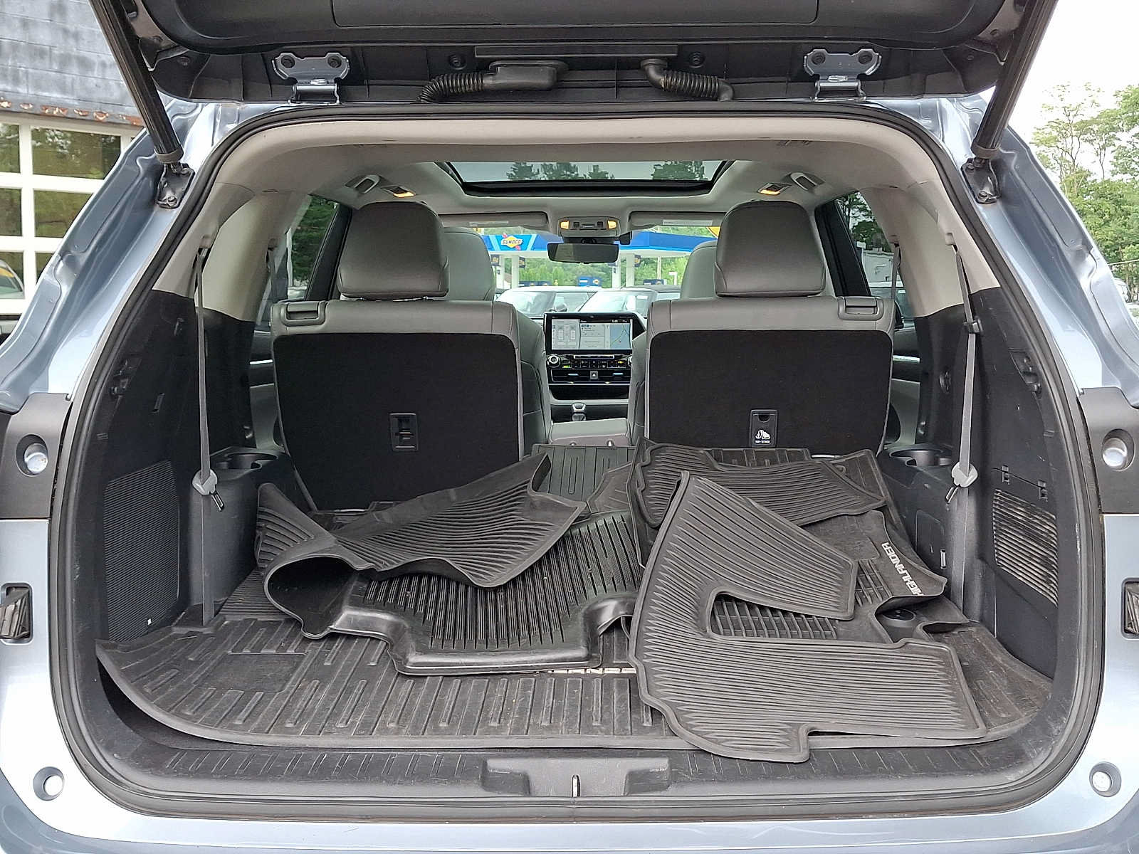 Used 2021 Toyota Highlander Platinum AWD/4WD image 28