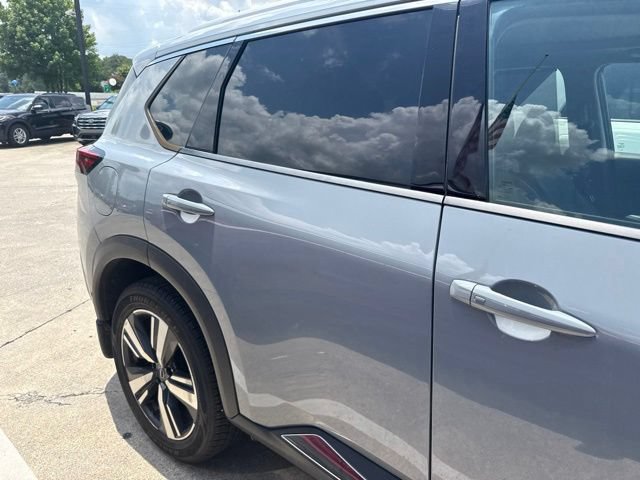 Used 2023 Nissan Rogue SL w/ SL Premium Package FWD image 12