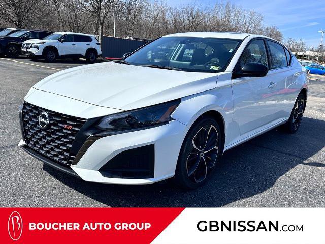 Certified 2023 Nissan Altima 2.5 SR w/ SR Premium Package AWD/4WD image 1
