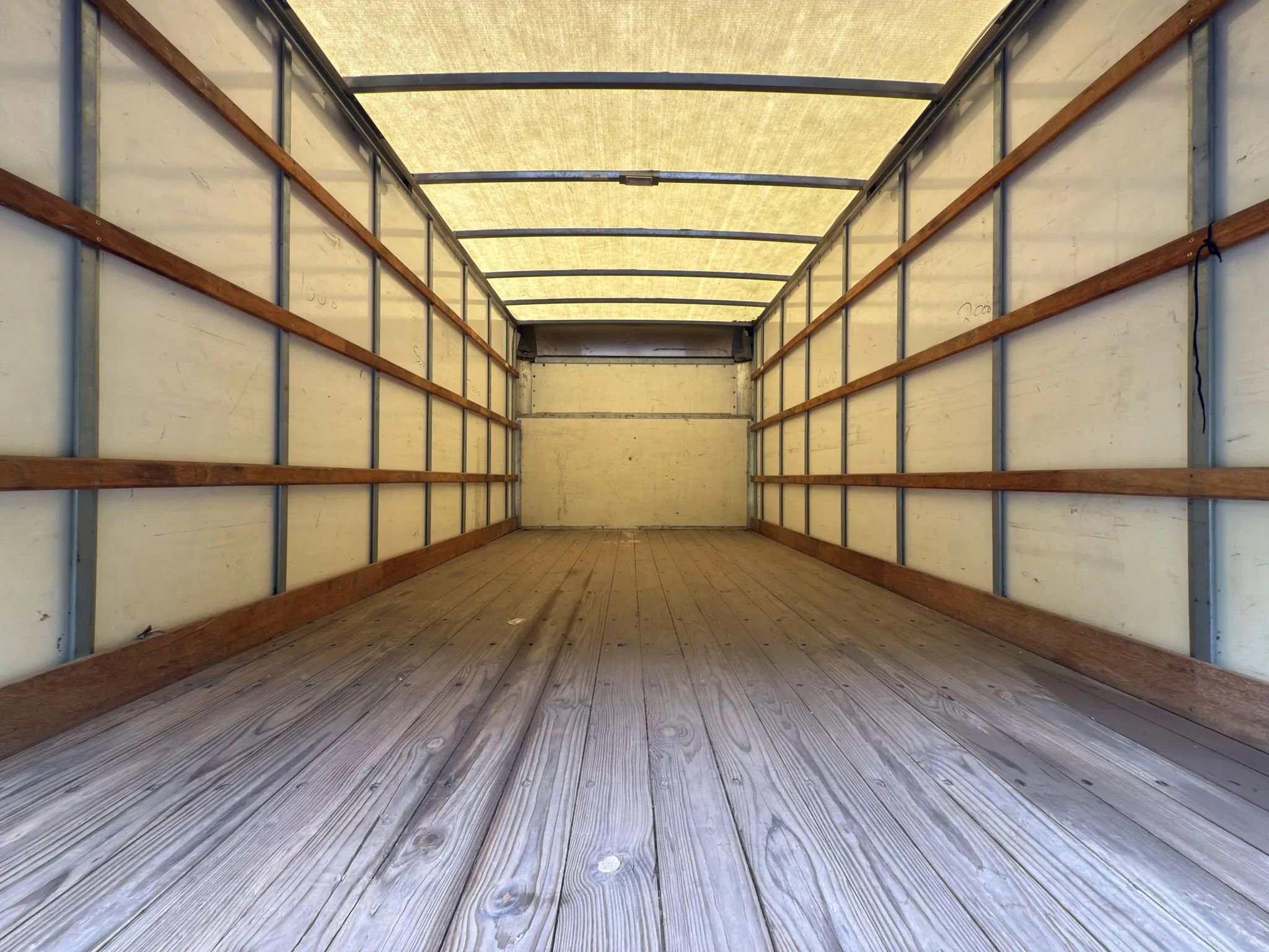 Used 2016 Ford E-350 and Econoline 350 Super Duty image 9