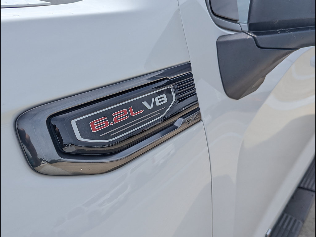 Used 2021 GMC Sierra 1500 AT4 w/ AT4 Premium Package AWD/4WD image 13