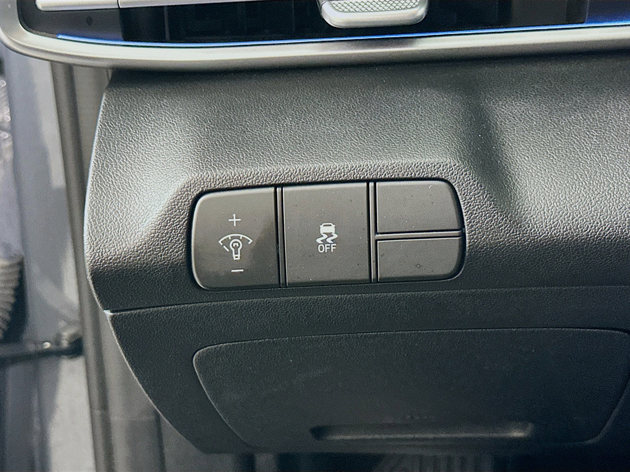 Used 2025 Hyundai Elantra SEL FWD image 16