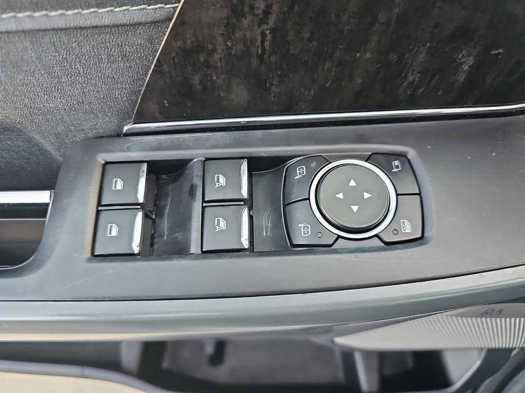 Used 2022 Ford F150 Lariat w/ Max Trailer Tow Package image 26