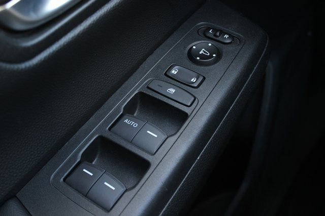 Used 2023 Honda CR-V LX image 16