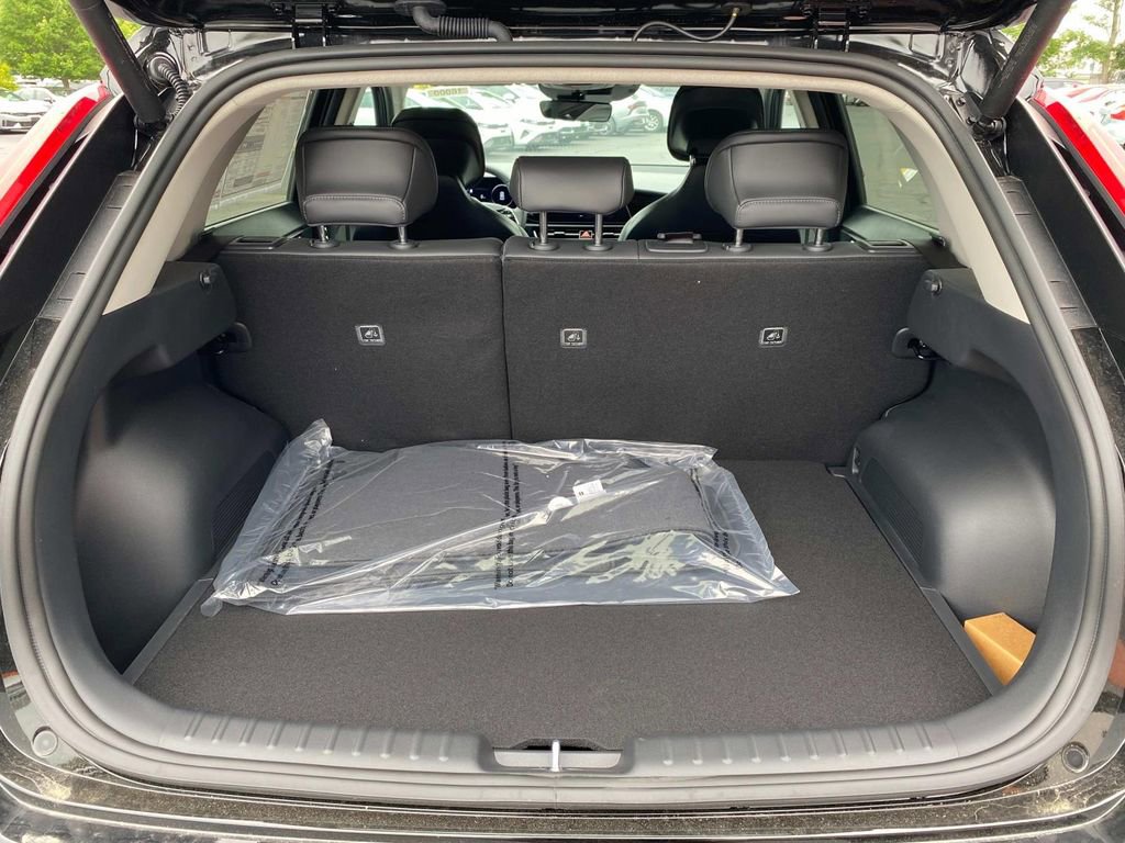 New 2025 Kia Niro Wind w/ Wind Preserve Package image 5
