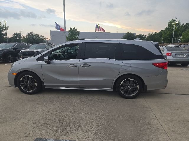 Used 2023 Honda Odyssey Elite image 5