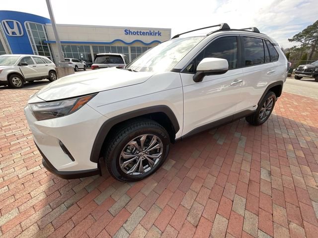 Used 2022 Toyota RAV4 Limited AWD/4WD image 29