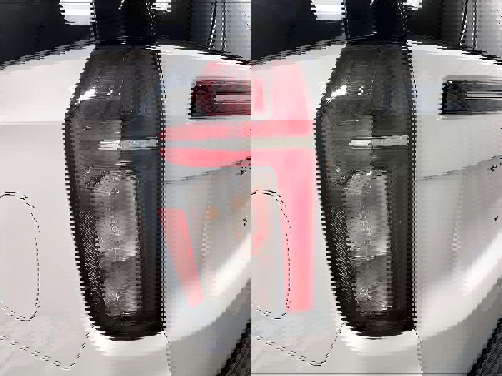 Used 2023 Chevrolet Tahoe RST image 35